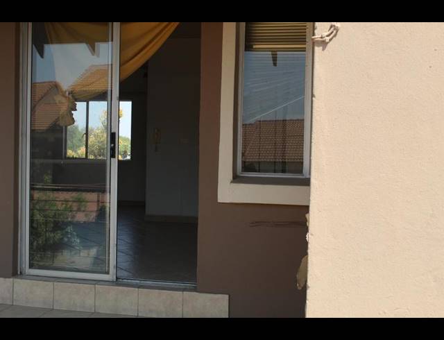 3 BEDROOM APARTMENT FOR SALE IN VORNA VALLEY